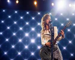 She can also musical instruments like guitar, drums, electronic keyboard, piano, etc.